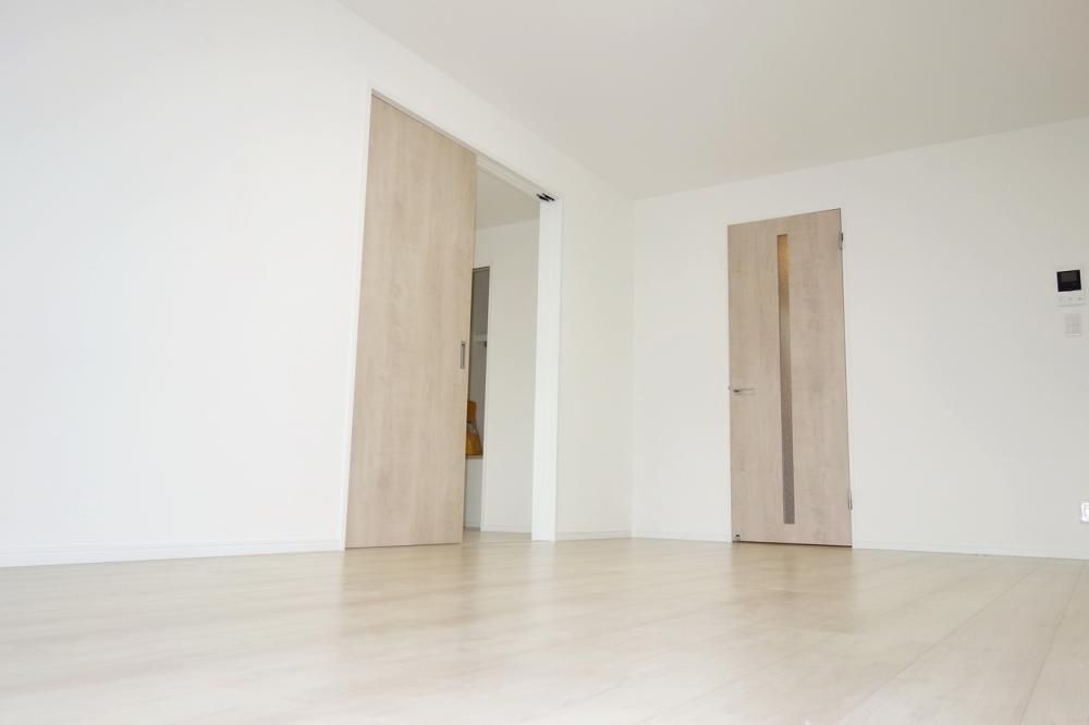 �y���ԁE���r���O�z�@