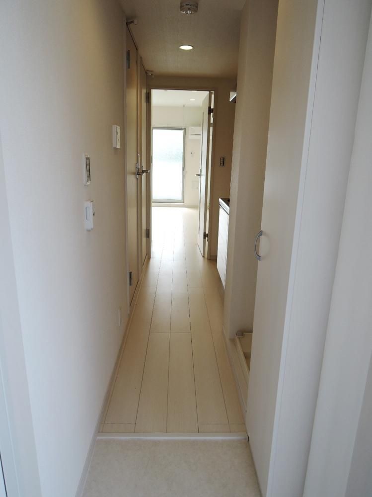 �y�Z�L�����e�B�z�@