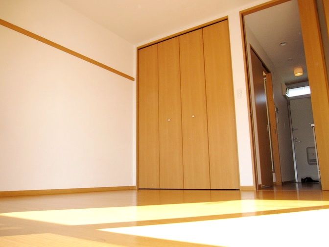 �y���ԁE���r���O�z�@