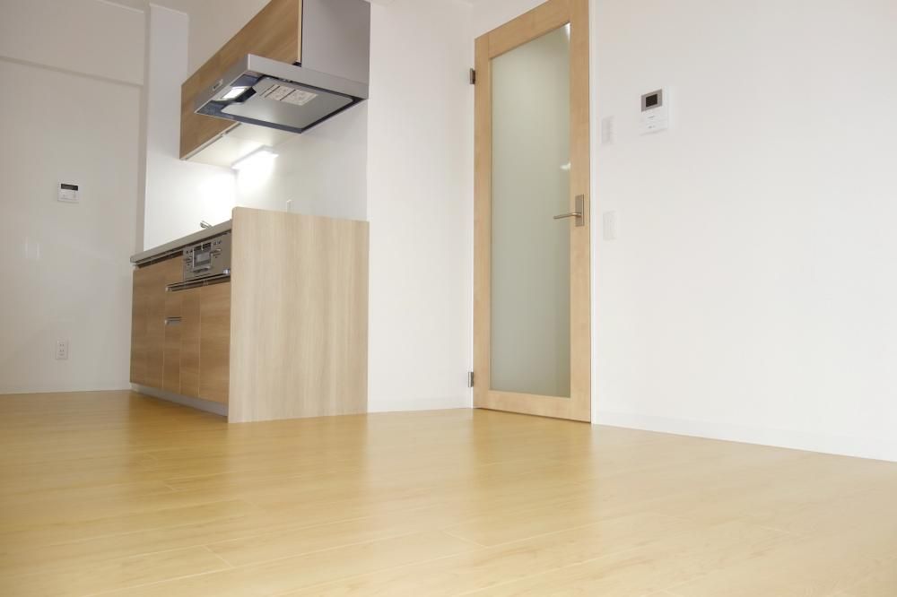 �y���ԁE���r���O�z�@