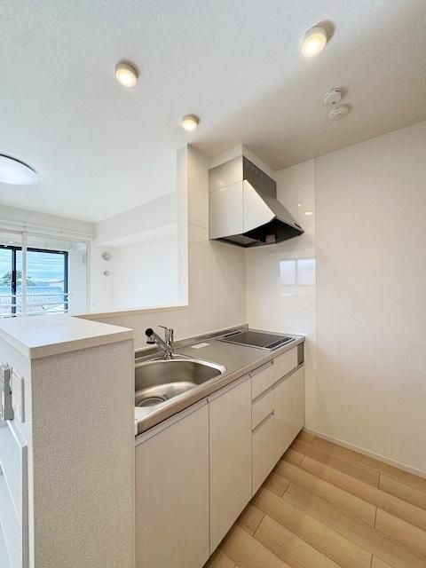 �y�L�b�`���z�@