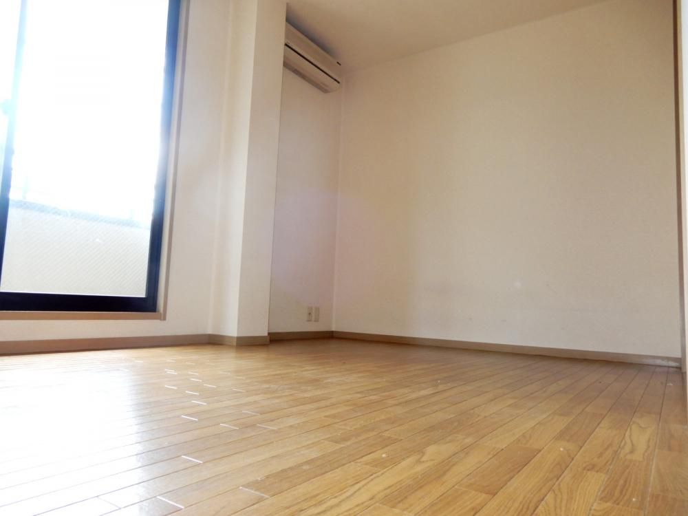 �y�Q���z�@