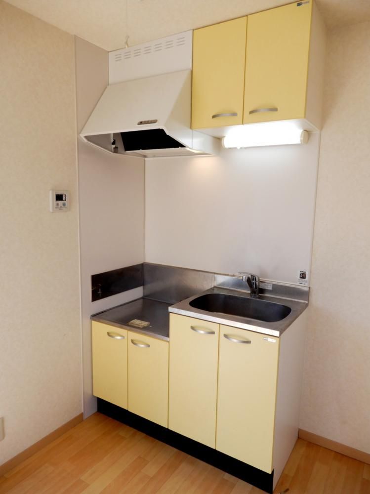 �y�L�b�`���z�@