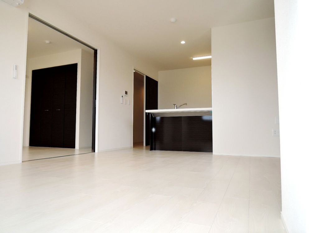 �y���ԁE���r���O�z�@