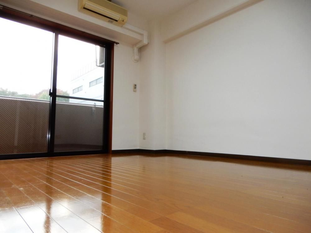 �y�Q���z�@