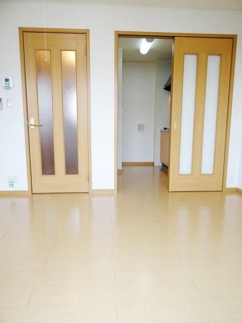 �y���ԁE���r���O�z�@