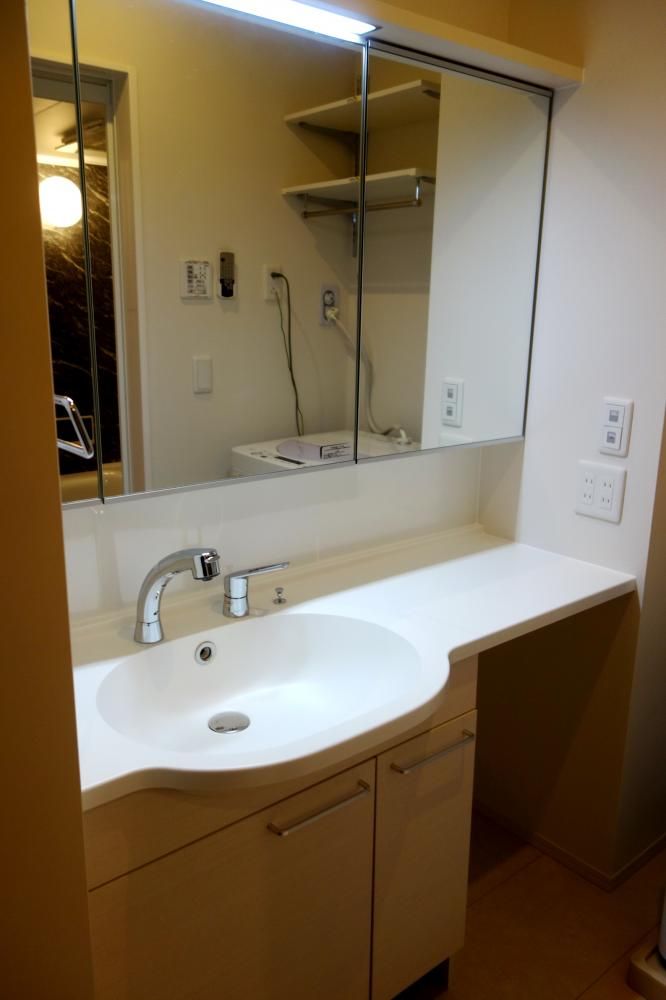 �y���ʏ��z�@