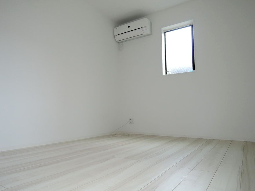 �y���]�z�@