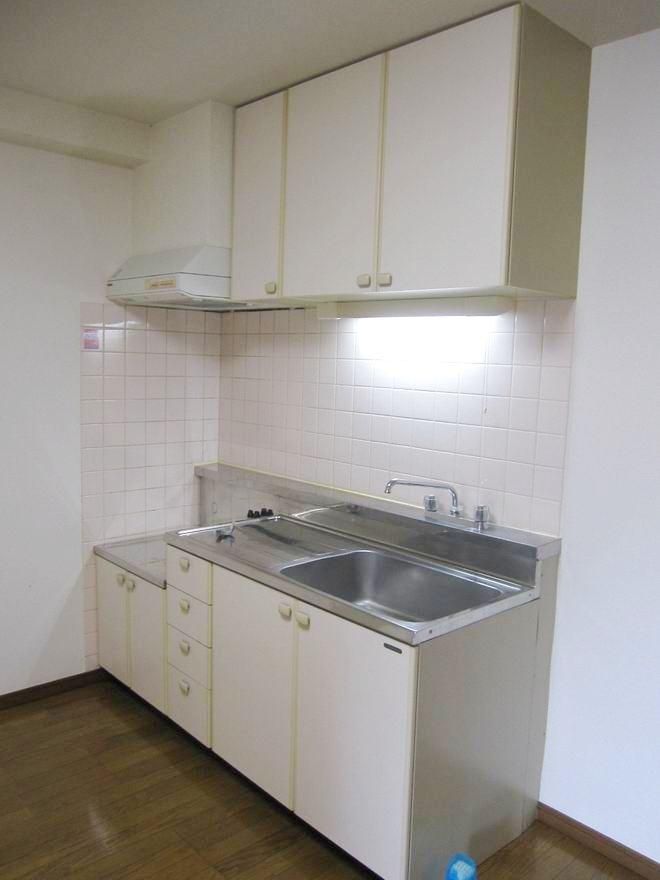 �y�L�b�`���z�@