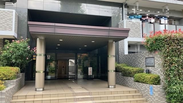 �y�G���g�����X�z�@