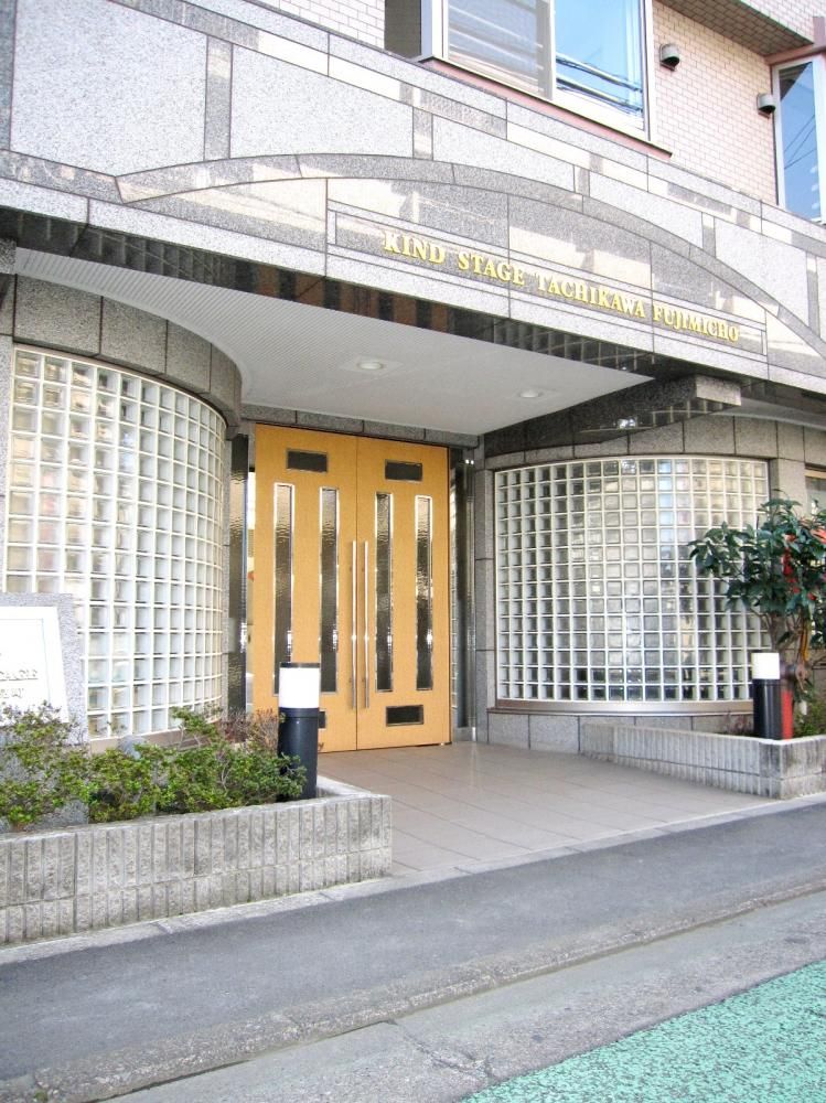 �y�G���g�����X�z�@