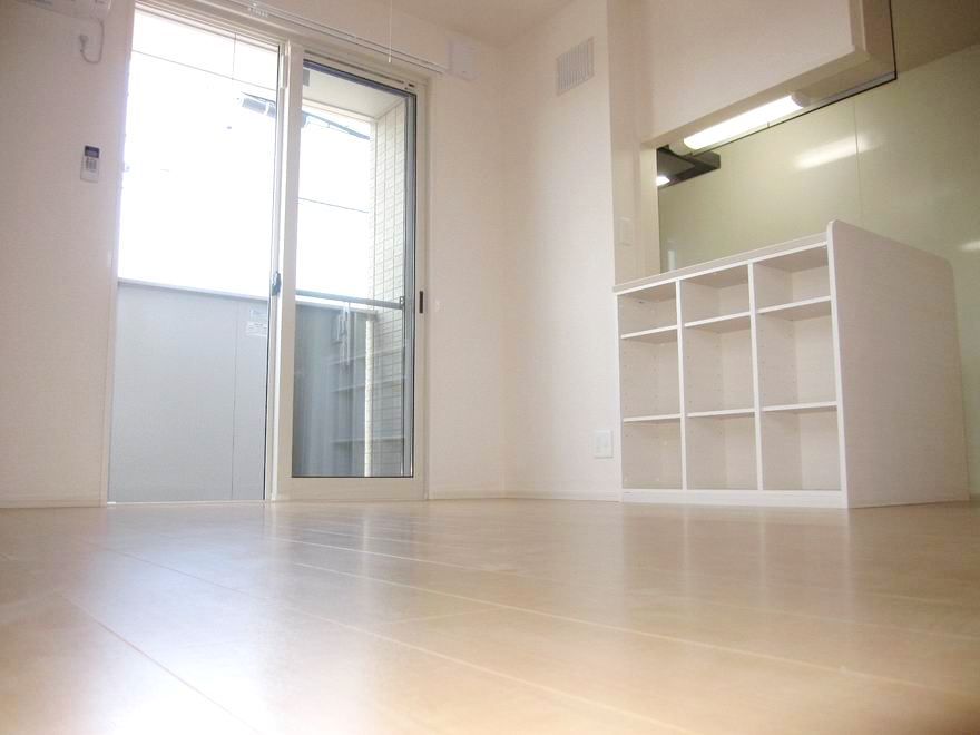 �y���ԁE���r���O�z�@