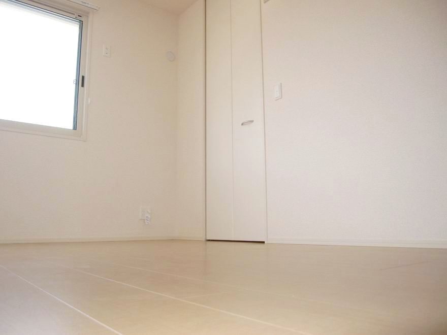 �y���]�z�@