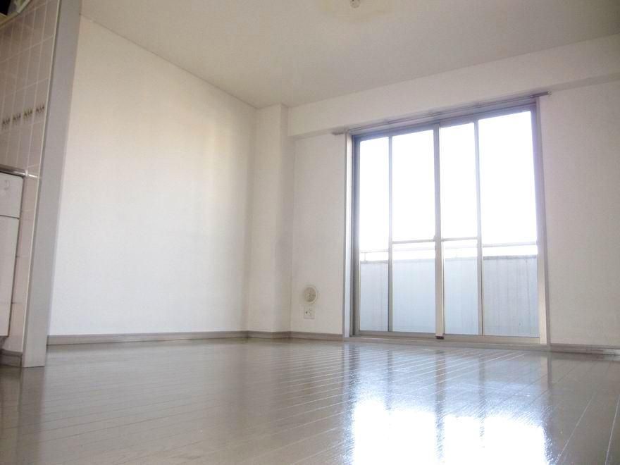 �y���ԁE���r���O�z�@