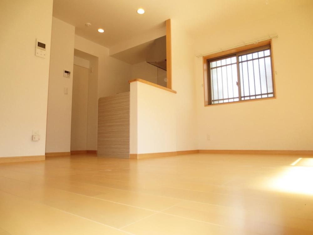 �y���ԁE���r���O�z�@