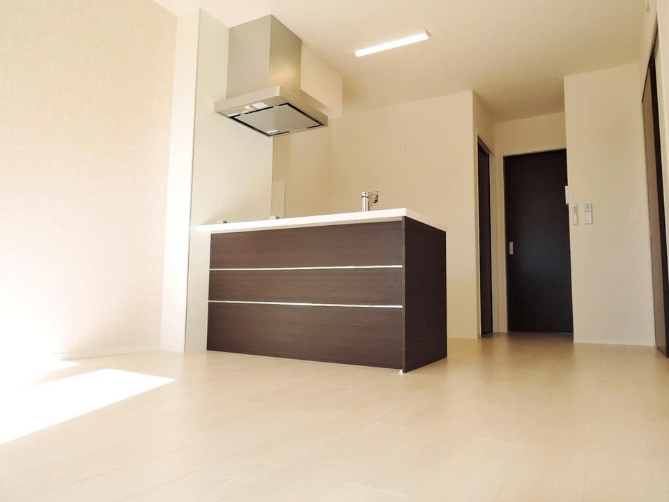 �y���ԁE���r���O�z�@���d�l�^�C�v