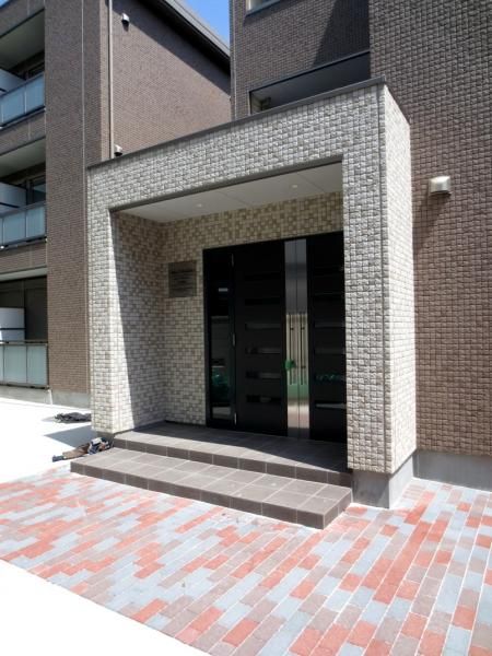 �y�G���g�����X�z�@