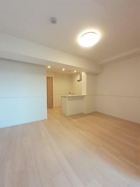 �y���ԁE���r���O�z�@