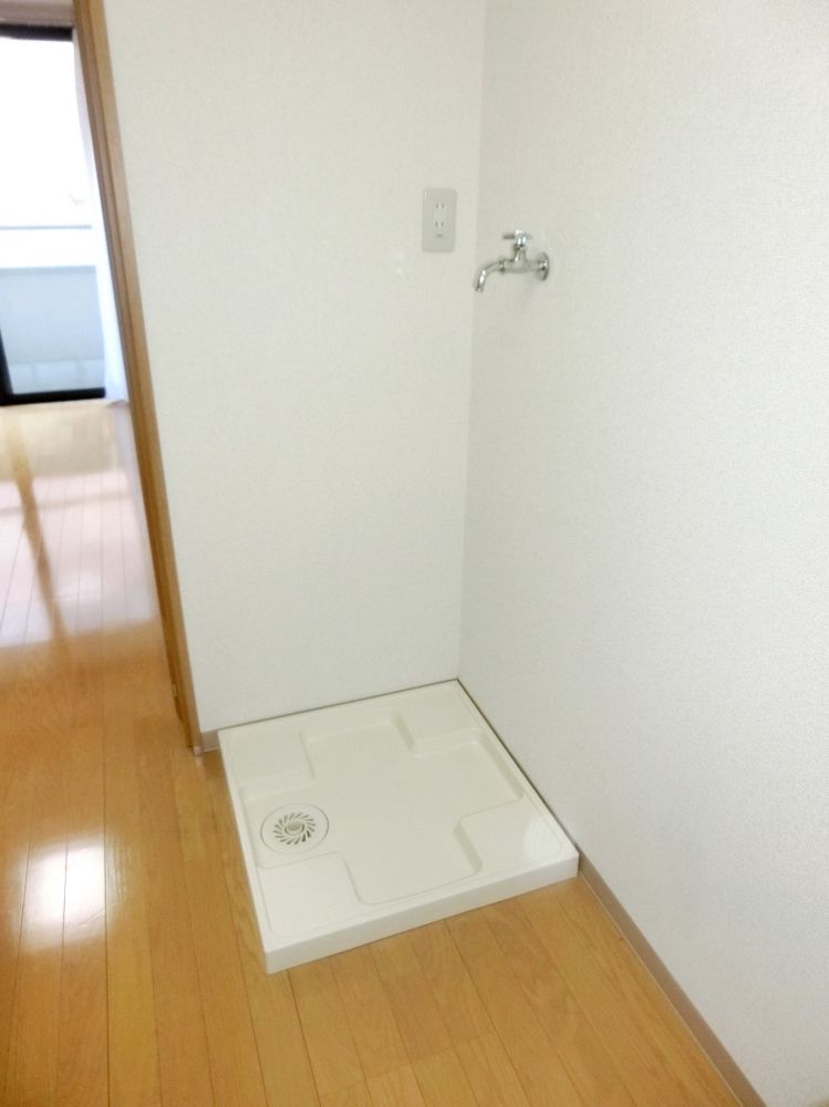 �y���̑��ݔ��z�@