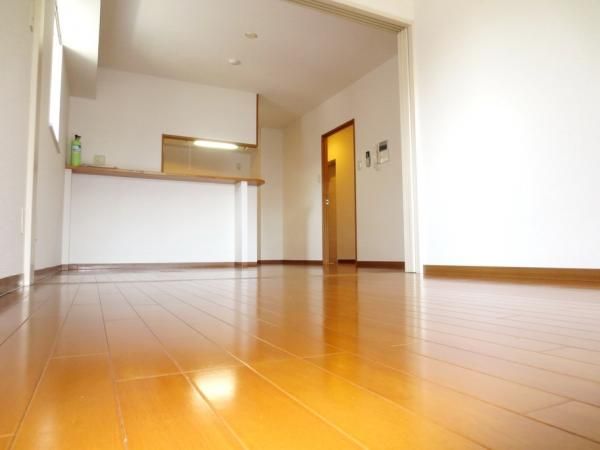 �y���ԁE���r���O�z�@