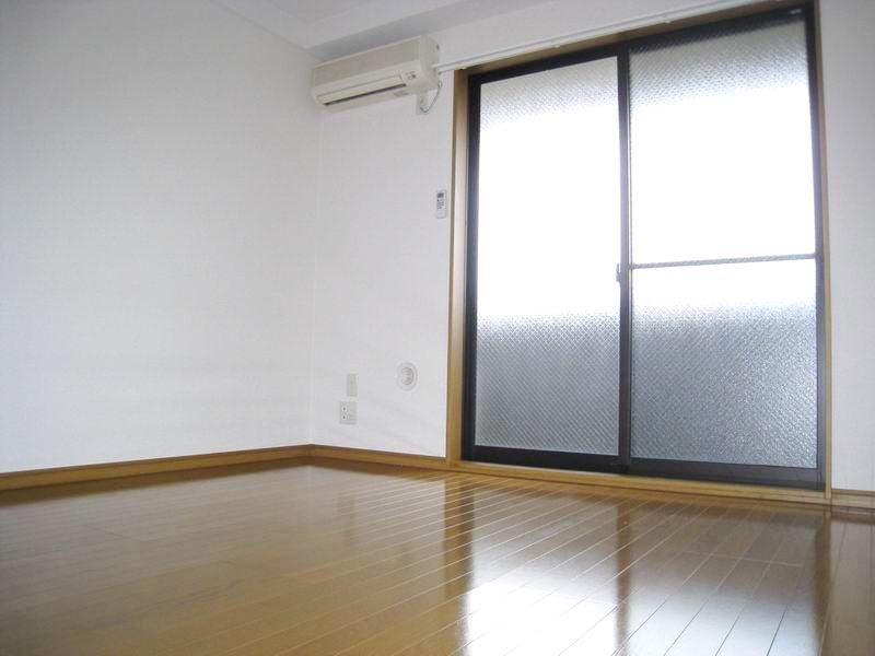 �y�Q���z�@