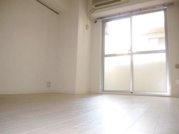 �y�Q���z�@