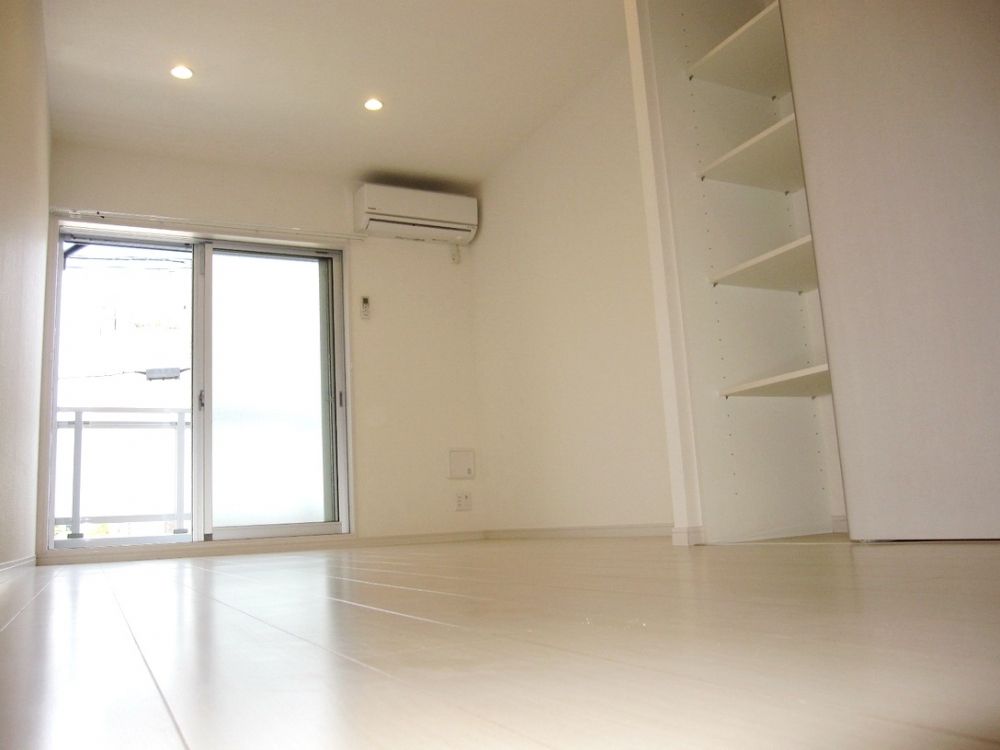 �y�Q���z�@