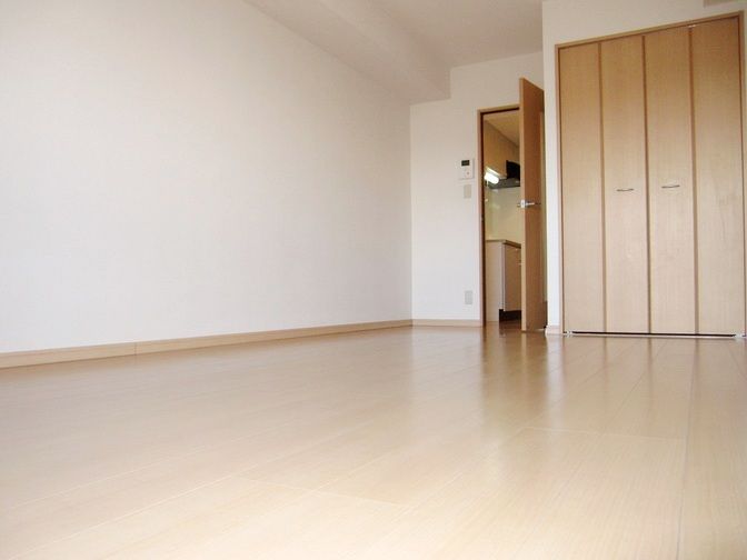 �y�Q���z�@