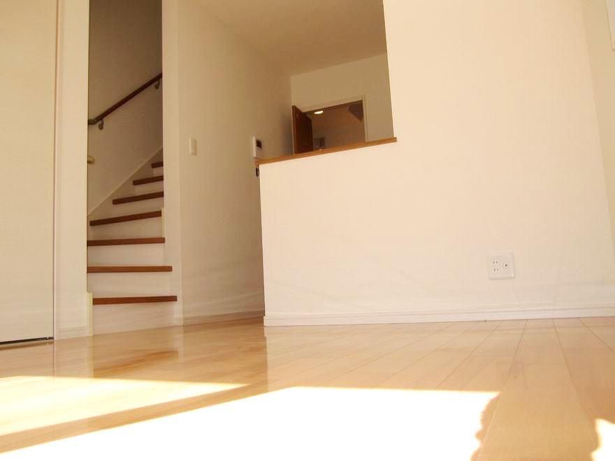 �y���ԁE���r���O�z�@