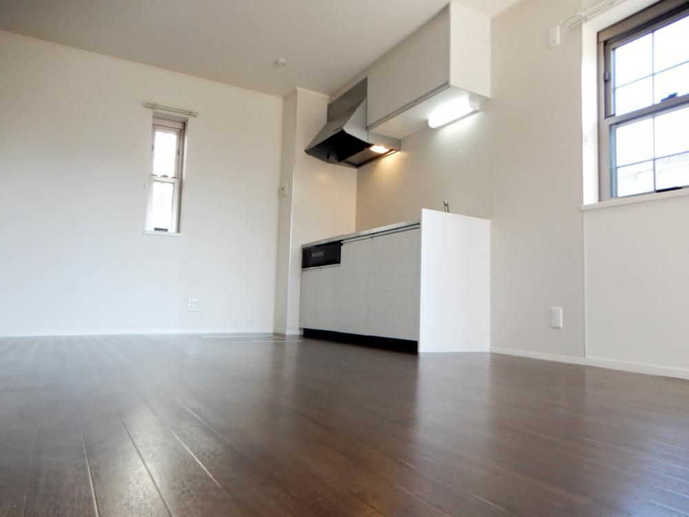 �y���ԁE���r���O�z�@