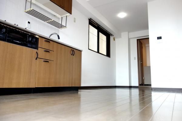 �y���ԁE���r���O�z�@