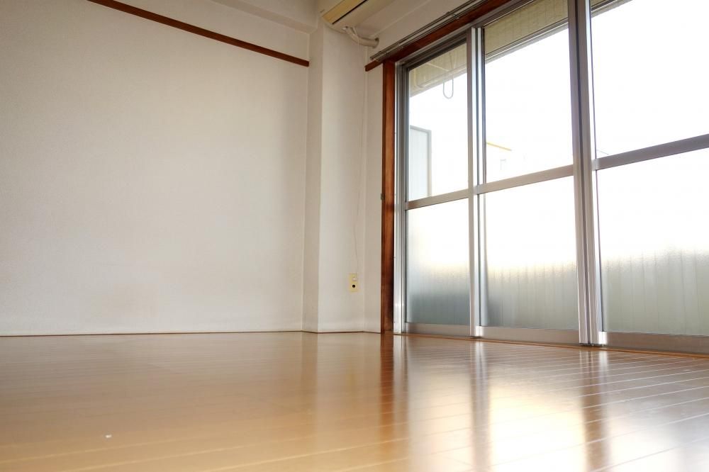 �y�Q���z�@