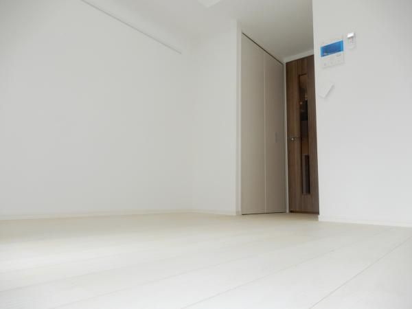 �y���ԁE���r���O�z�@