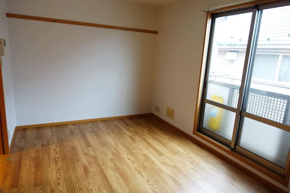 �y���ԁE���r���O�z�@