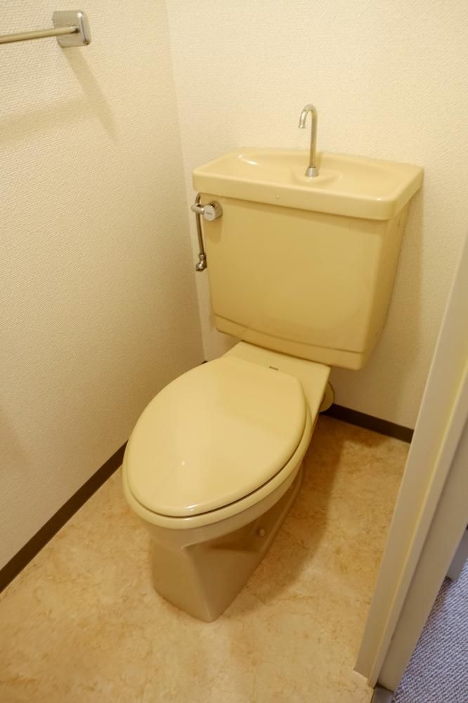 �y�g�C���z�@