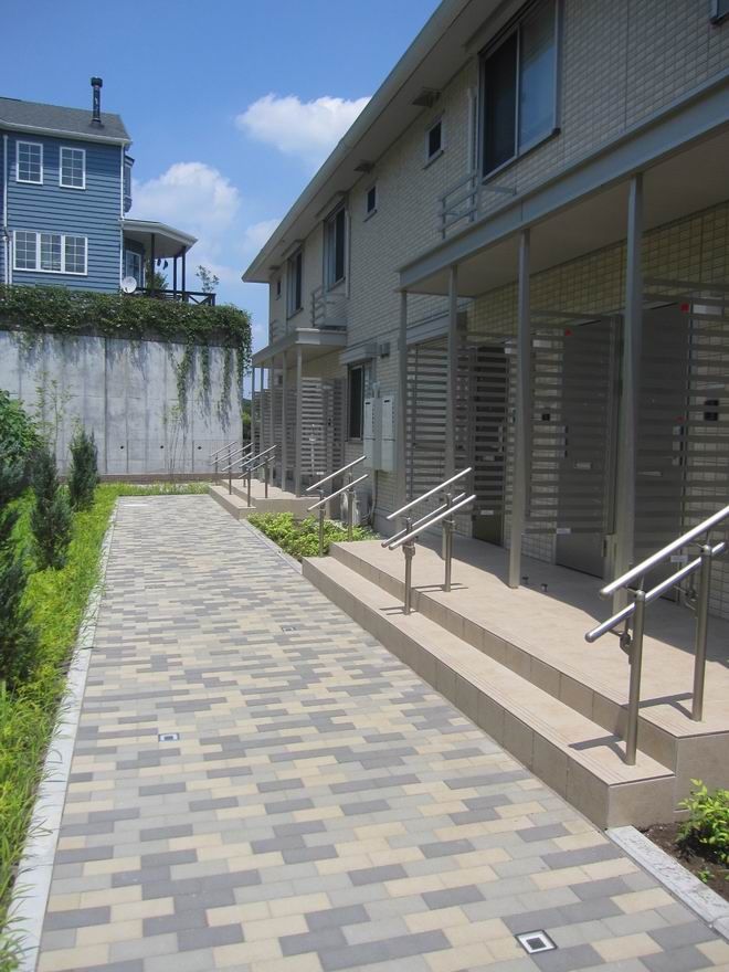 �y�G���g�����X�z�@