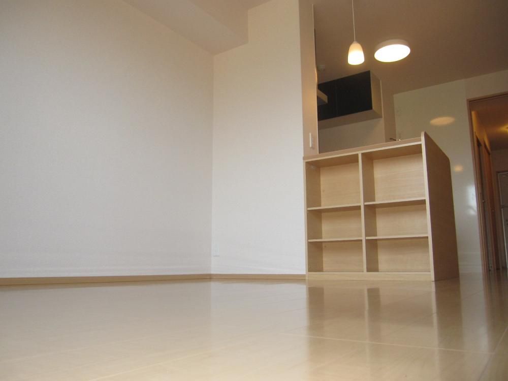 �y�����E���r���O�z�@