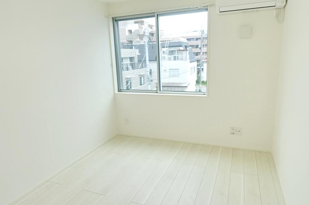 �y�Q���z�@