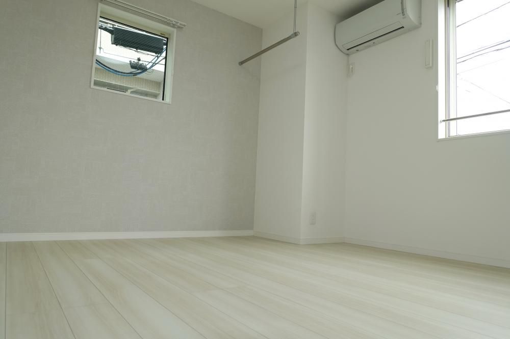 �y���ԁE���r���O�z�@