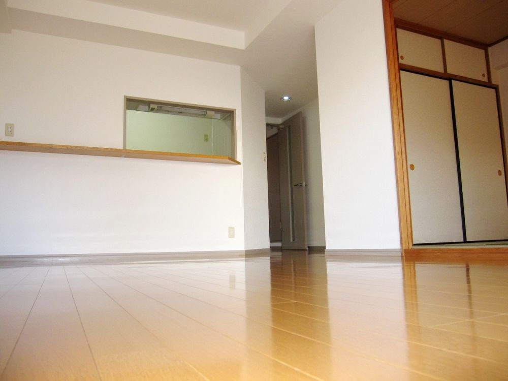 �y���ԁE���r���O�z�@