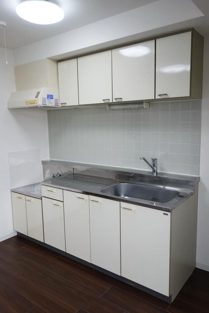 �y�L�b�`���z�@