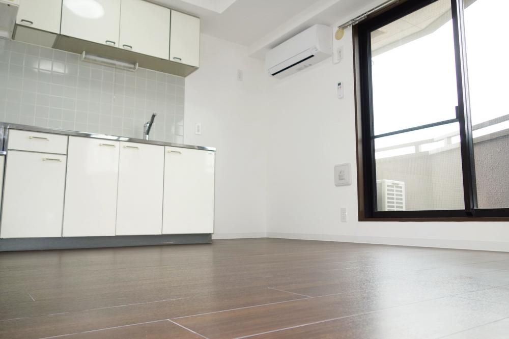 �y���ԁE���r���O�z�@