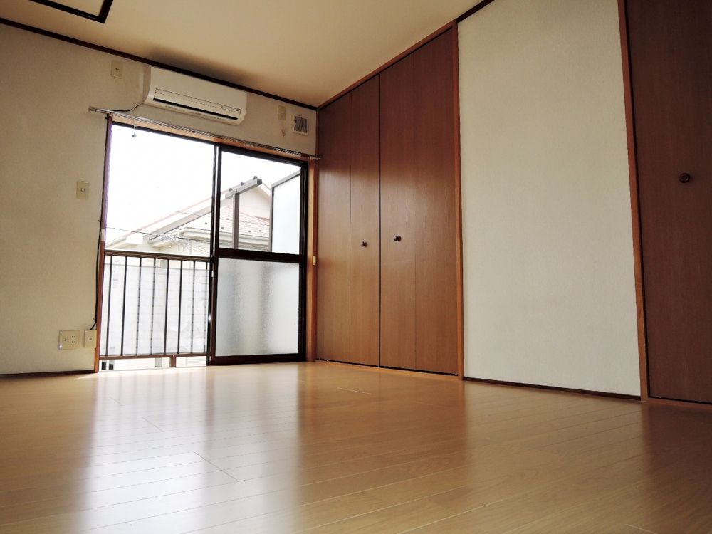 �y���ԁE���r���O�z�@