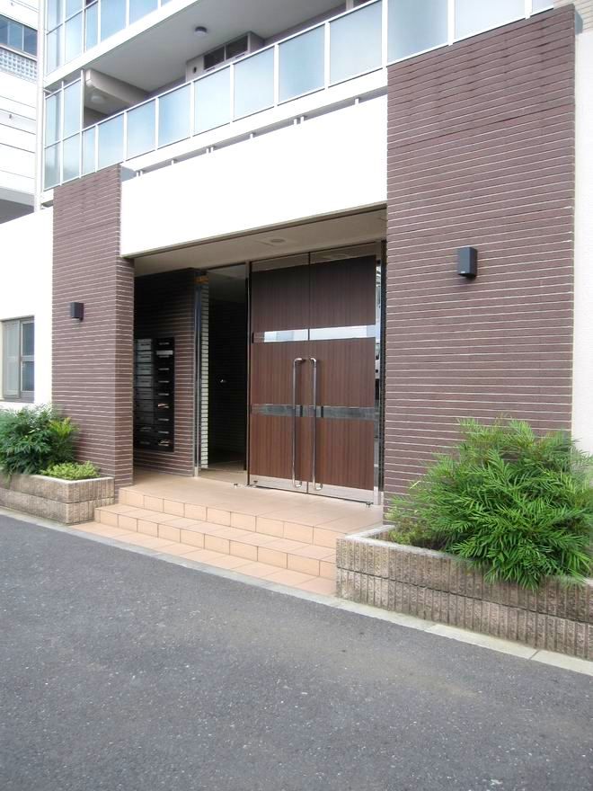 �y�G���g�����X�z�@