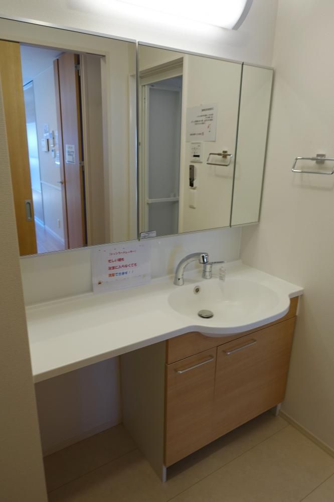 �y���ʏ��z�@