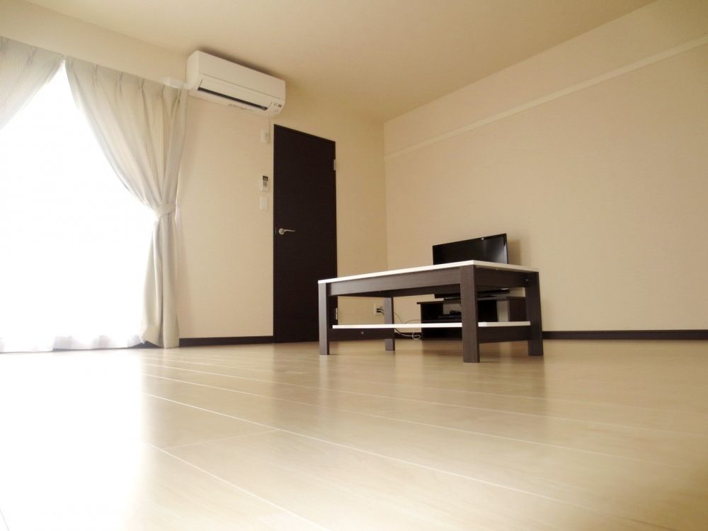 �y���ԁE���r���O�z�@