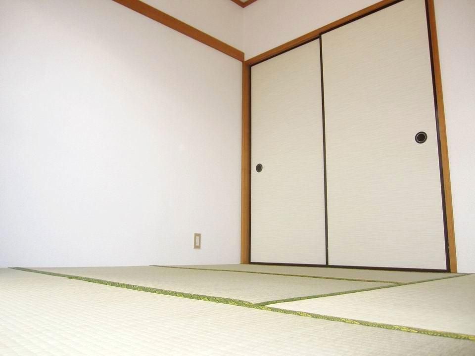 �y�Q���z�@