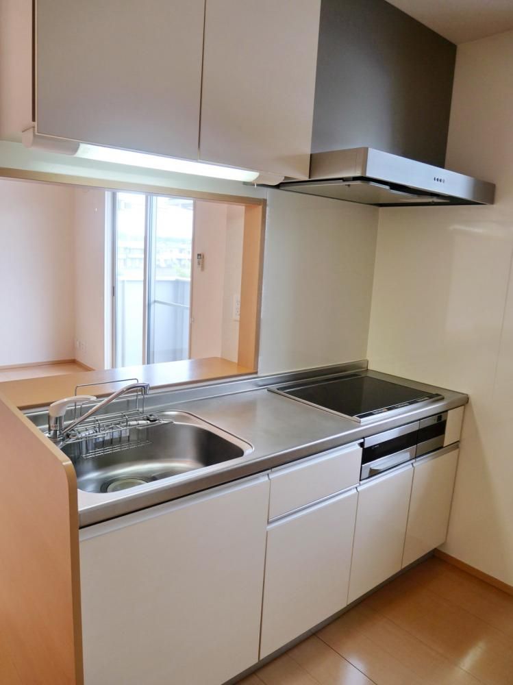 �y�L�b�`���z�@