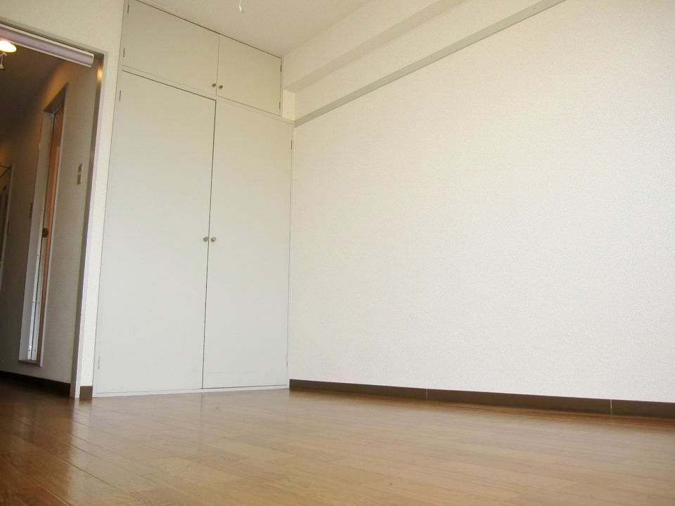 �y���ԁE���r���O�z�@