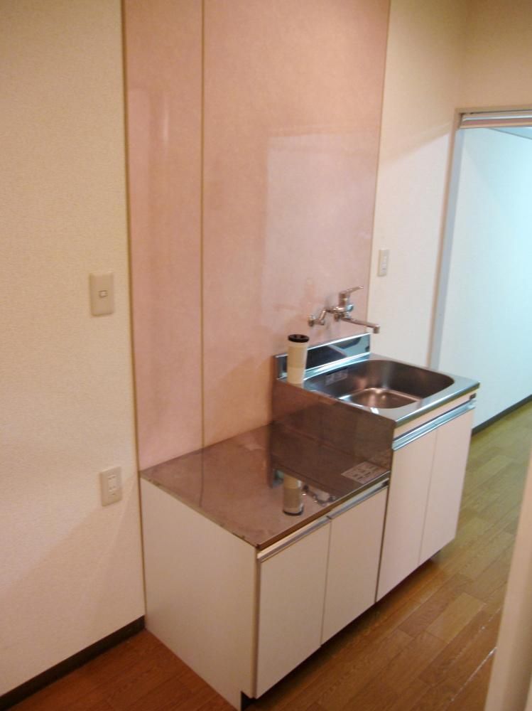 �y�L�b�`���z�@